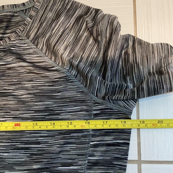 Champion Tee long sleeve striped black and gray Size Large - Picture 6 of 8